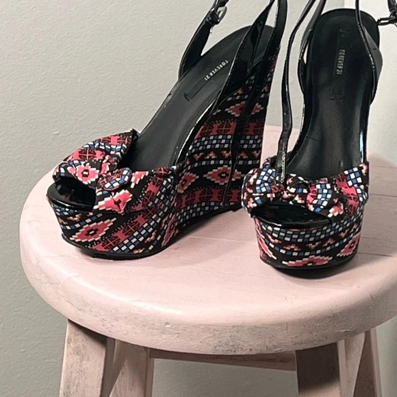 Forever 21,  6” wedge multi color block print  shoes 7 w/ankle strap tie - Picture 8 of 11